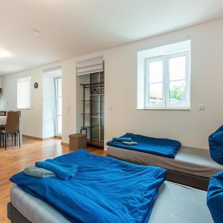 Apartment With Terrace In An Ideal Location Haunsheim エクステリア 写真