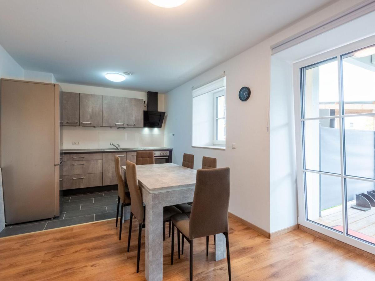 Apartment With Terrace In An Ideal Location Haunsheim エクステリア 写真