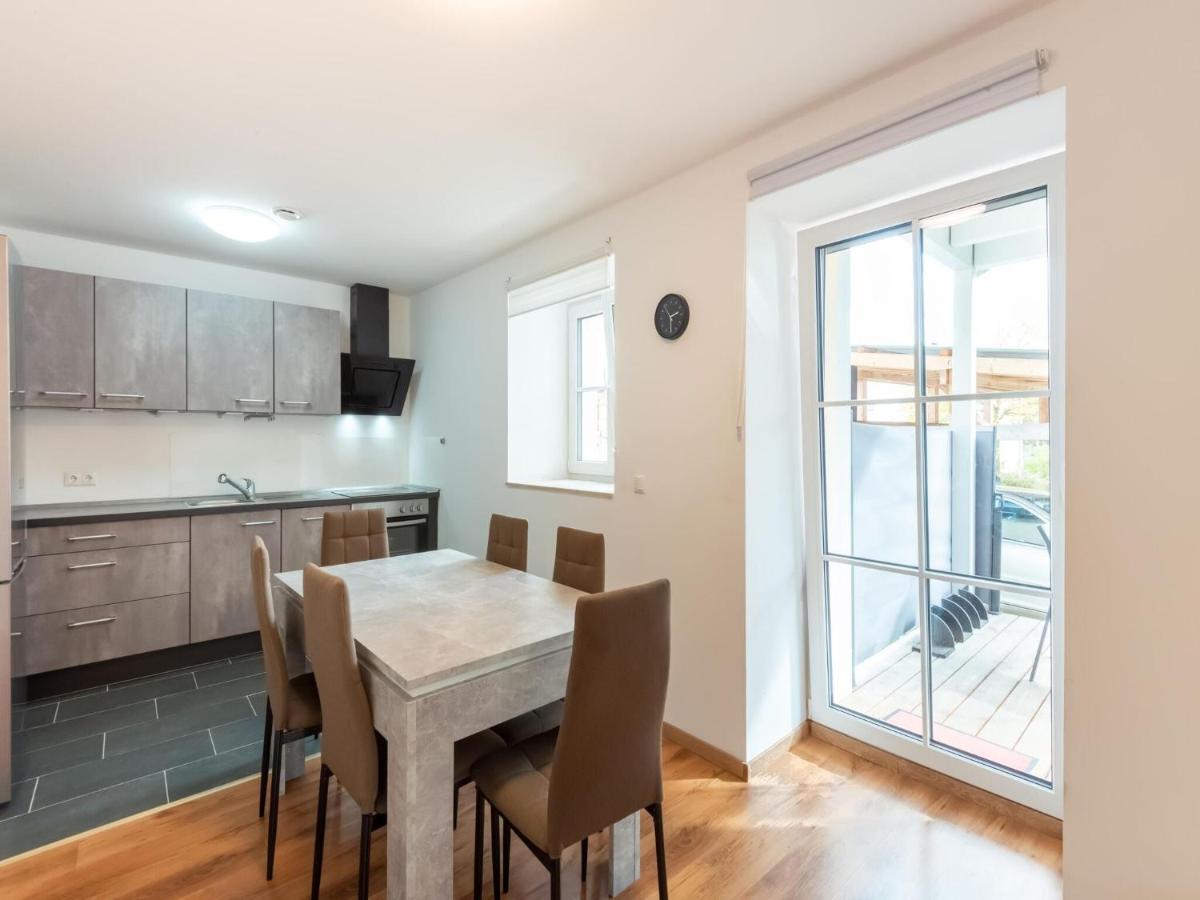 Apartment With Terrace In An Ideal Location Haunsheim エクステリア 写真
