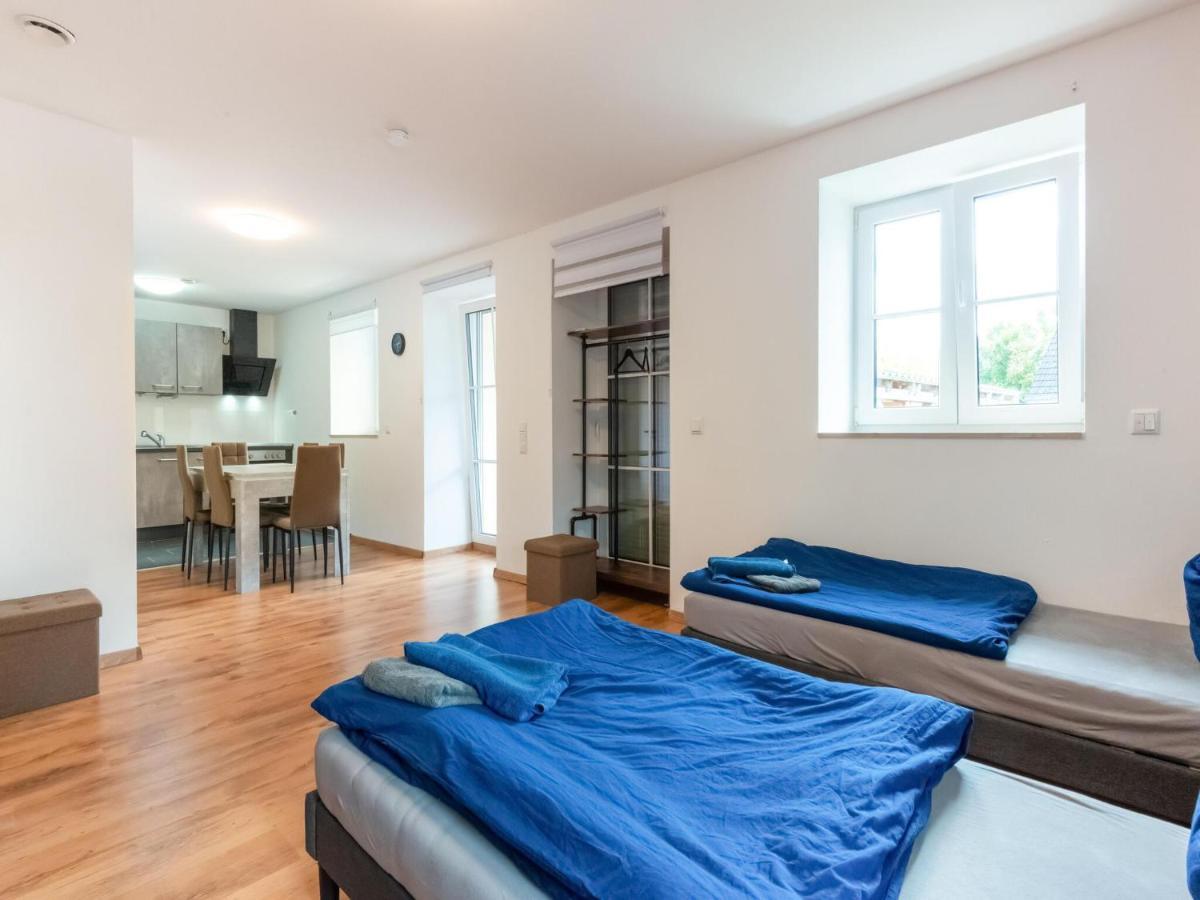 Apartment With Terrace In An Ideal Location Haunsheim エクステリア 写真